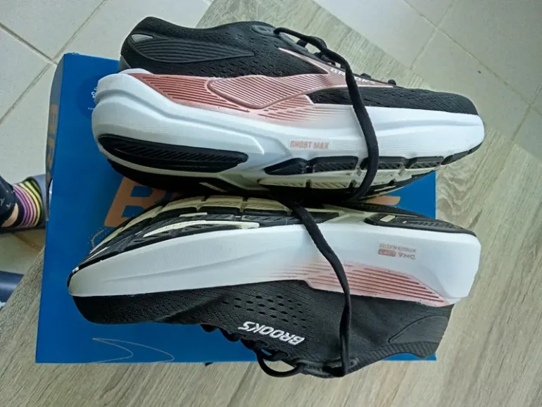 Used Brooks Ghost Max 3 bike — image 3 of 4