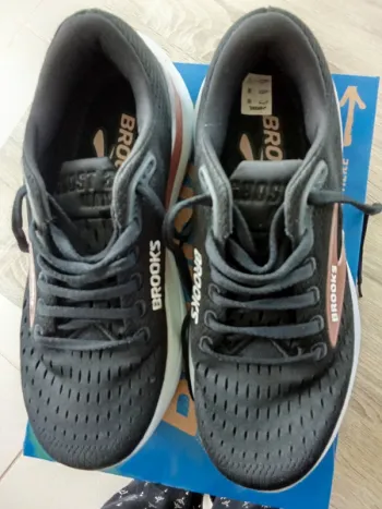 Used Brooks Ghost Max 3 bike — image 2 of 4