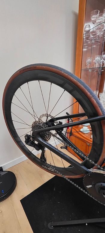 Zipp 303S Wheels 2024 bike usato — immagine 3 di 3
