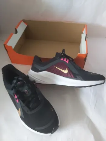 Tweedehands Nike Quest 5 Running Shoes