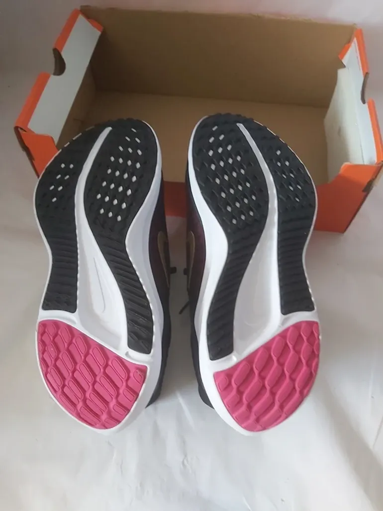 Tweedehands Nike Quest 5 bike — afbeelding 4 van 6