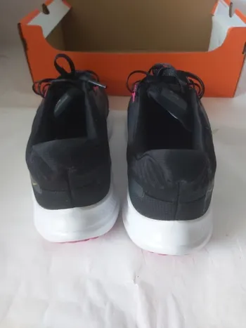 Tweedehands Nike Quest 5 bike — afbeelding 3 van 6