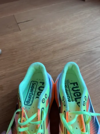 Tweedehands New Balance Fuelcell Supercomp Elite V4 bike — afbeelding 8 van 9
