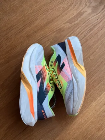 Tweedehands New Balance Fuelcell Supercomp Elite V4 bike — afbeelding 7 van 9
