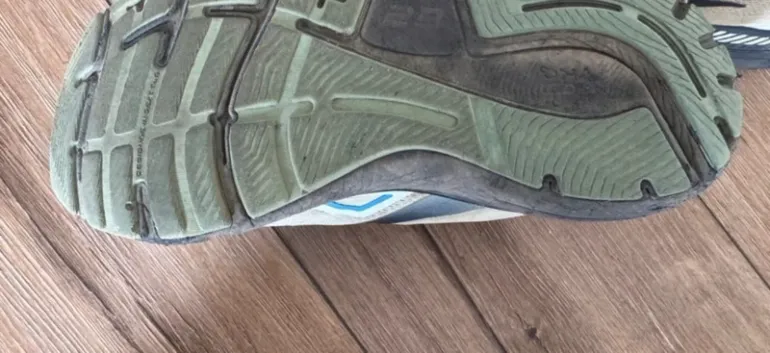 Used Brooks & Asics Running Shoes Lot bike — image 8 of 8