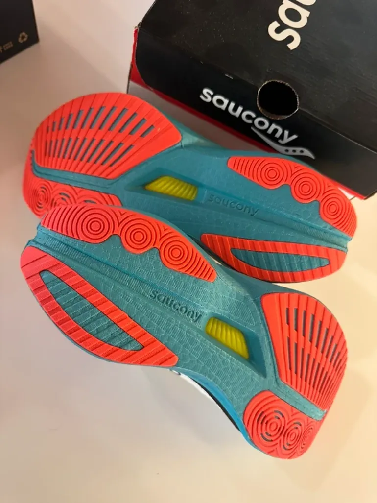 Tweedehands Saucony Endorphin Speed 5 bike — afbeelding 3 van 4