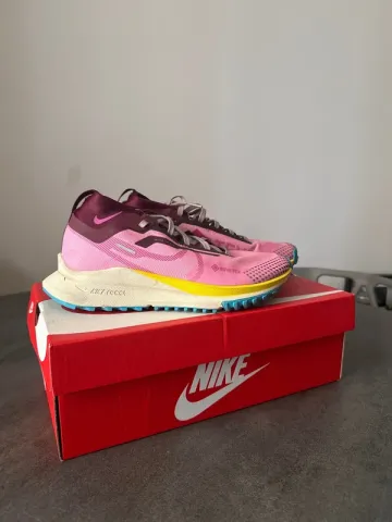 Used Pegasus 4 Trail GTX Running Shoes
