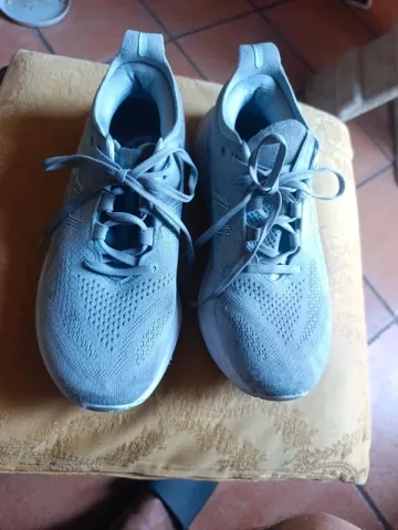 Käytetty Asics Gel-Nimbus 26 Running Shoes