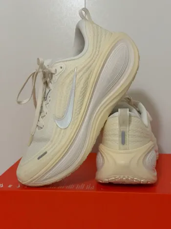 Gebrauchtes Nike Vomero Plus Running Shoes