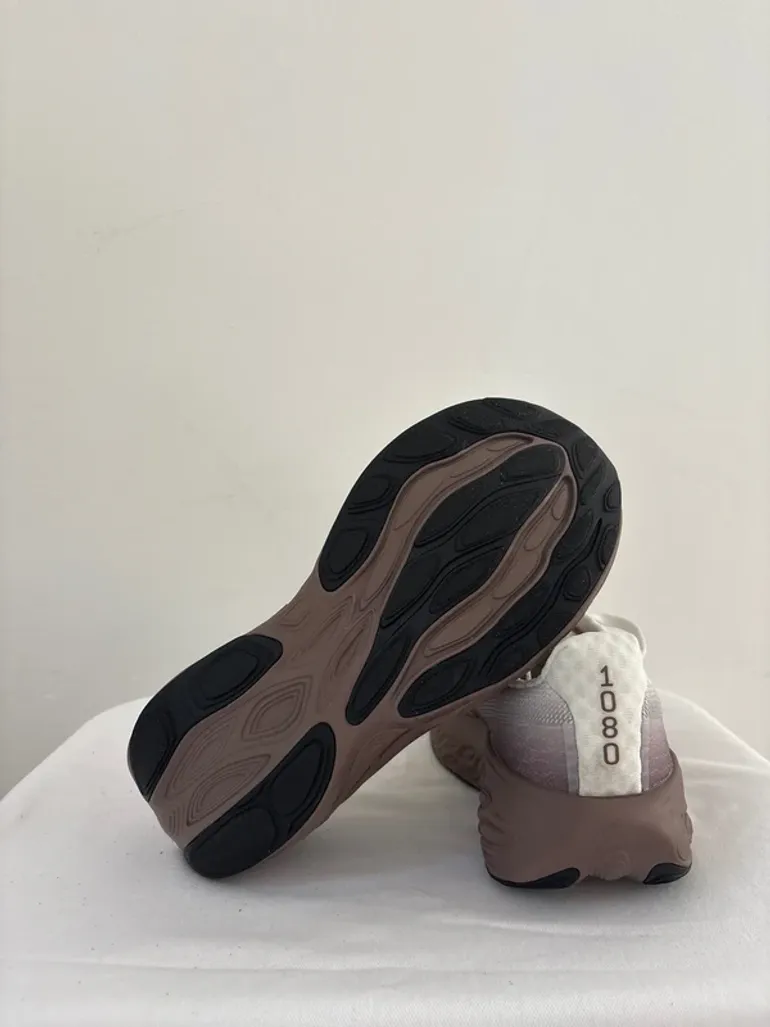 Used New Balance Fresh Foam x 1080 v14 bike — image 5 of 9