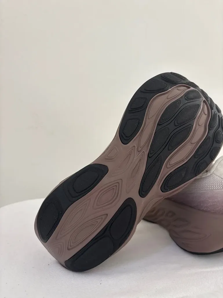 Used New Balance Fresh Foam x 1080 v14 bike — image 6 of 9