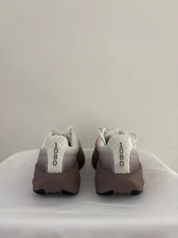 Used New Balance Fresh Foam x 1080 v14 bike — image 4 of 9