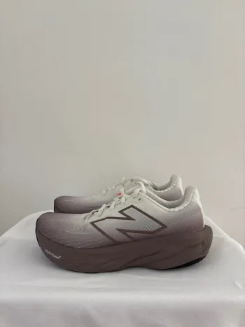 Used New Balance Fresh Foam x 1080 v14 bike — image 3 of 9