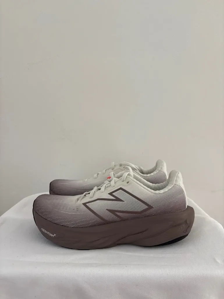 Used New Balance Fresh Foam x 1080 v14 bike — image 3 of 9