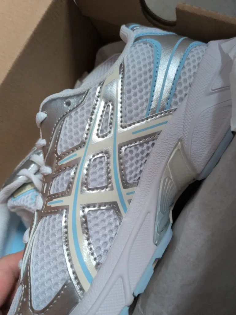 Used White Asics Gel 1130 bike — image 8 of 8