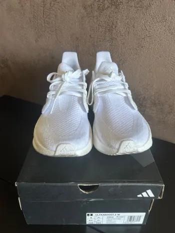 Used Adidas Ultraboost 5 bike — image 2 of 7