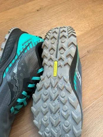 Used Saucony Peregrine 11 bike — image 4 of 5