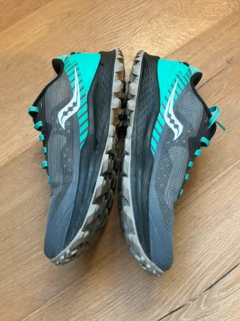 Used Saucony Peregrine 11 bike — image 2 of 5