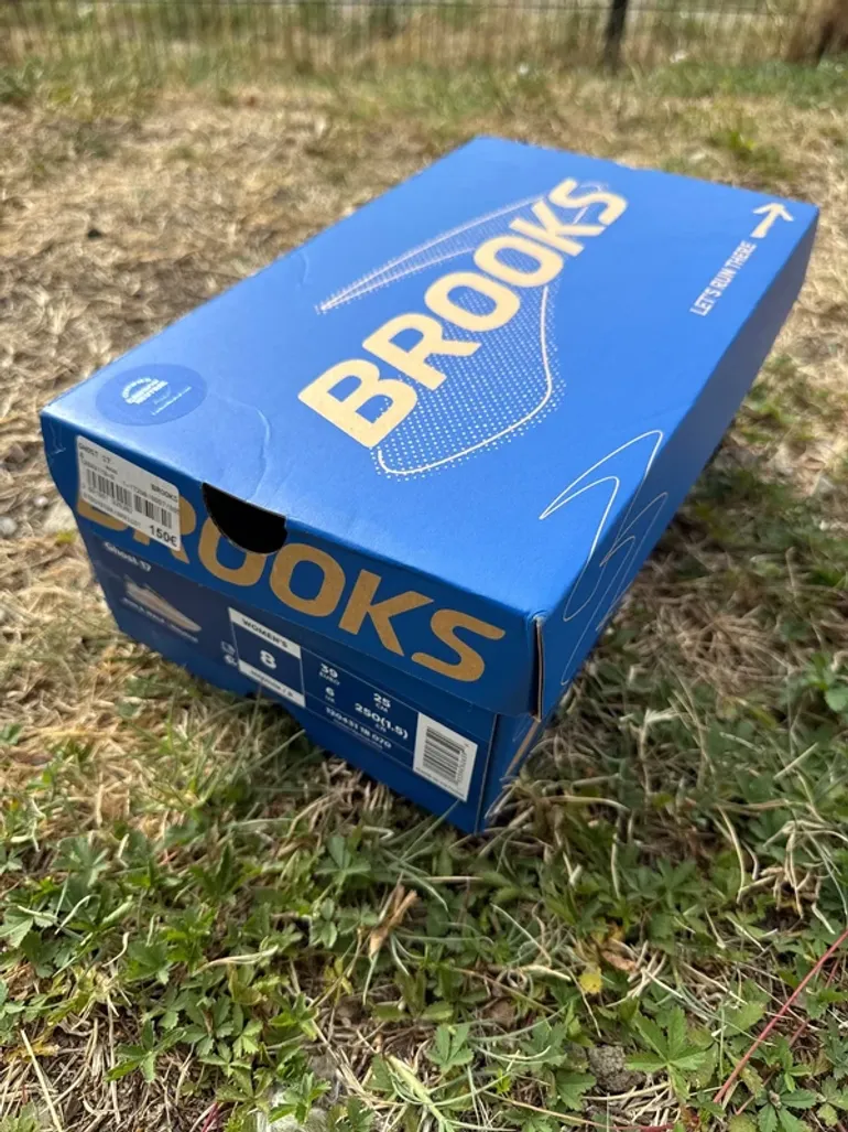 Used Brooks Ghost 17 bike — image 4 of 7