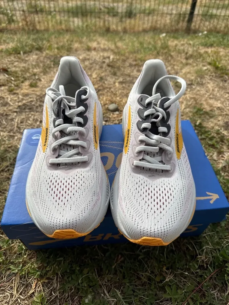 Used Brooks Ghost 17 bike — image 2 of 7