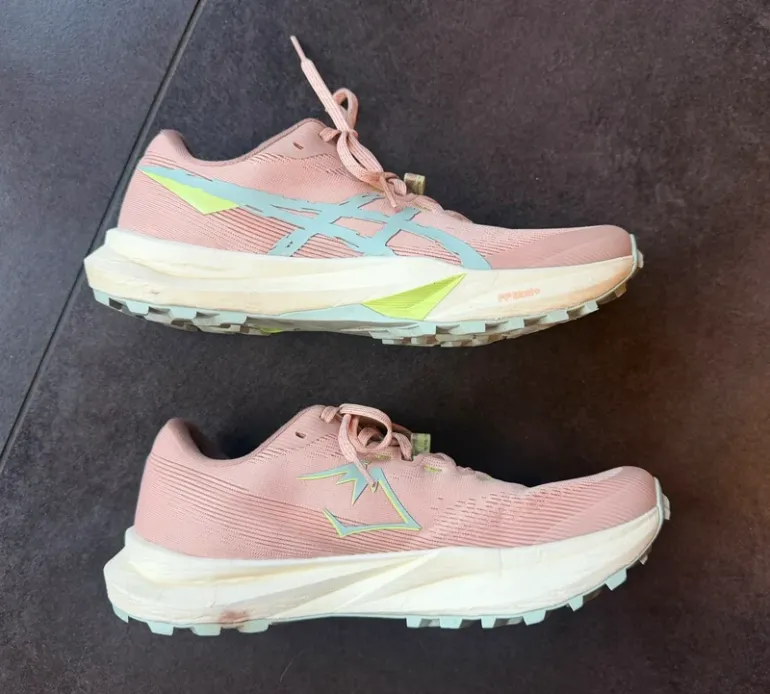 Used Asics Fuji Lite 6 bike — image 4 of 8