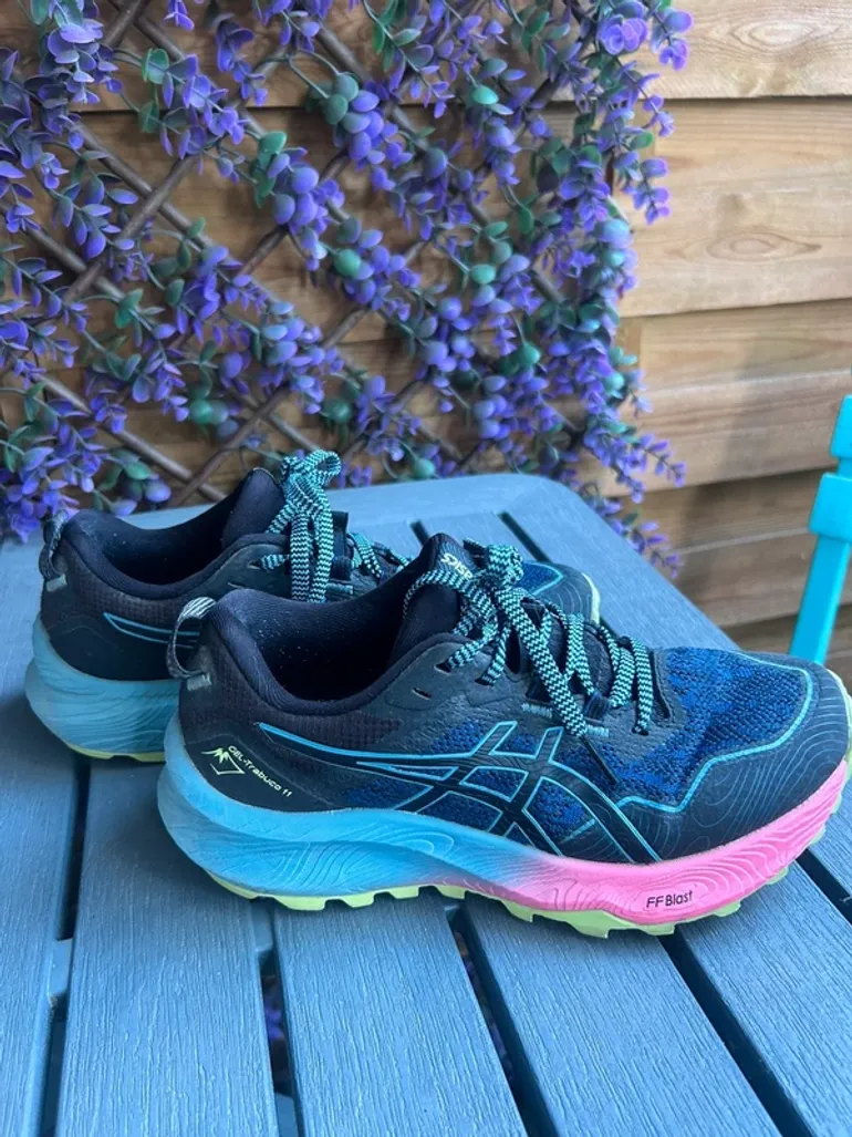 Gebrauchtes Asics Gel Trabuco 11 bike — Bild 1 von 6