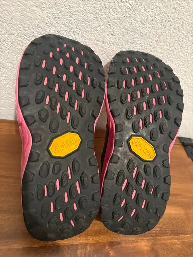 Gebrauchtes New Balance Fresh Foam X Hierro v8 bike — Bild 4 von 5