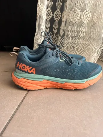 Used Hoka One One Running Shoes bike — image 2 of 4