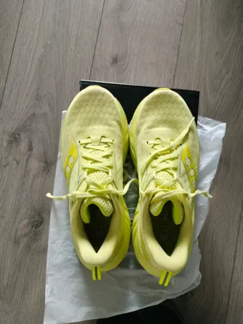 Gebrauchtes Saucony Triumph 22 Running Shoes