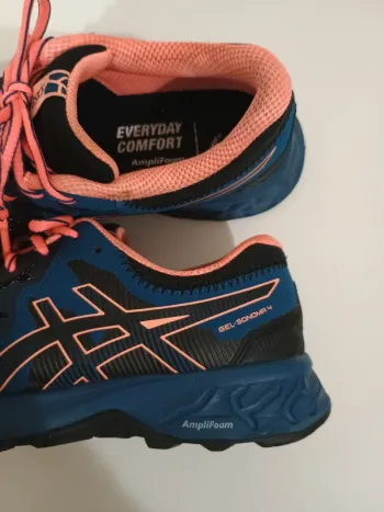 Used Asics Gel Sonoma 4 bike — image 6 of 8