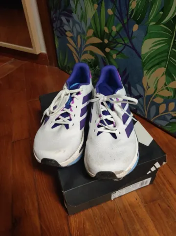 Tweedehands Supernova Stride 2 Running Shoes