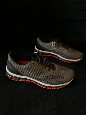Used Asics Running Shoes Running Shoes