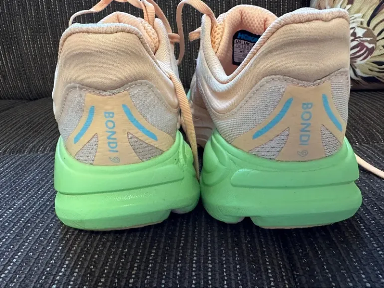 Gebrauchtes Hoka Bondi 9 bike — Bild 3 von 6