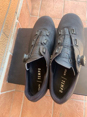 Used Fizik Tempo Cycling Shoes