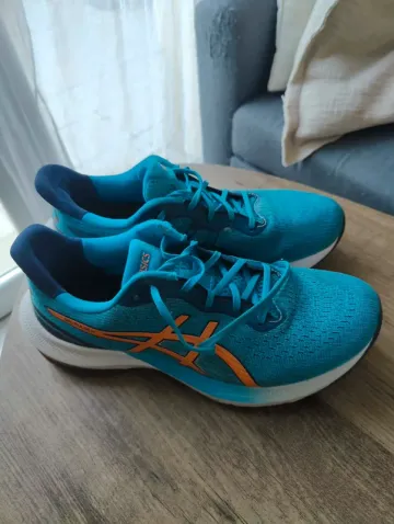 Used Asics Gel Pulse 14 Running Shoes