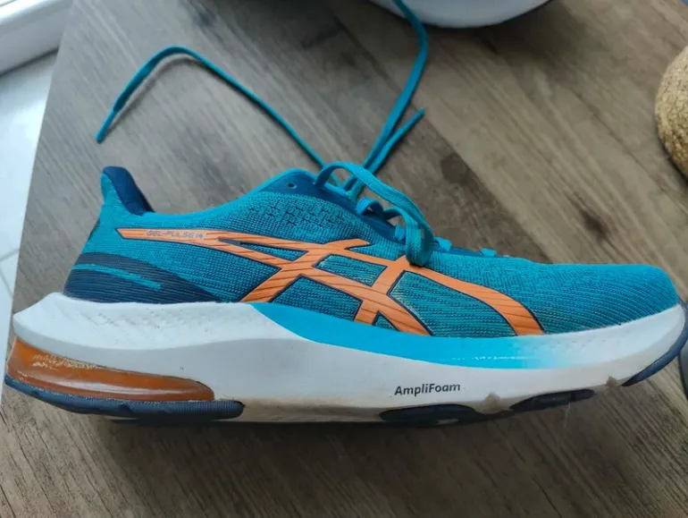 Used Asics Gel Pulse 14 bike — image 2 of 4