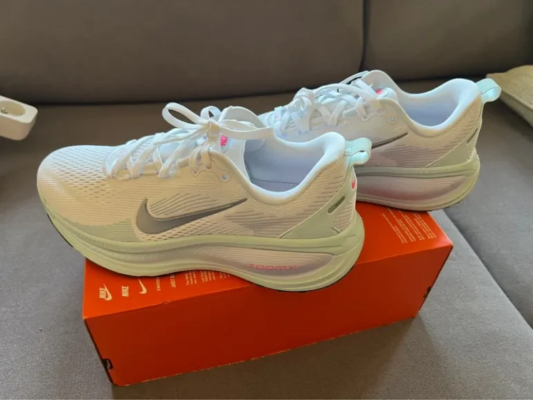 Tweedehands Nike Vomero 18 bike — afbeelding 5 van 5