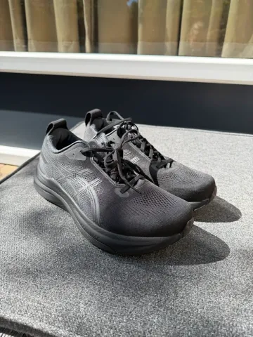 Used Asics Gel Kayano 33 Running Shoes