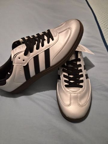 Used Adidas samba Basketball