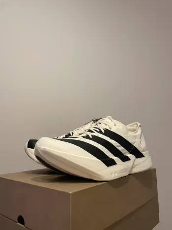 Adidas Adios Pro 4 bike d'occasion — image 3 sur 4