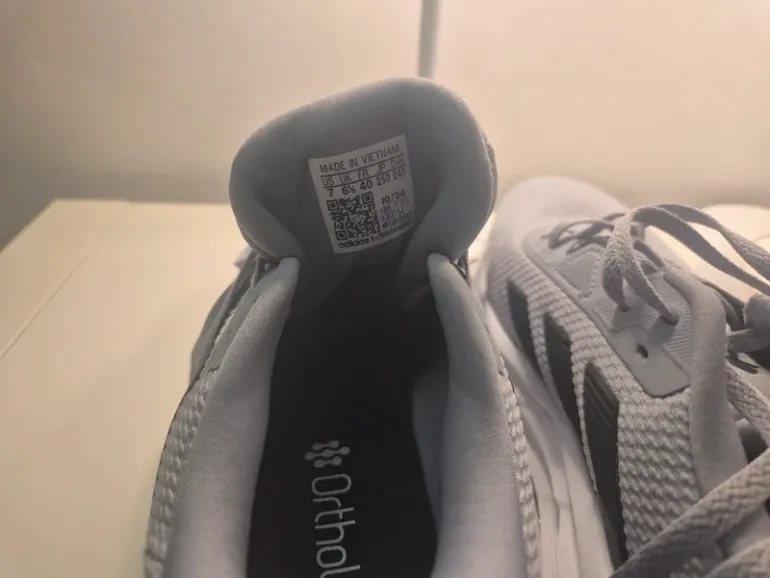 Used Adidas Running & Court Sneakers - Gr. 40 bike — image 5 of 9