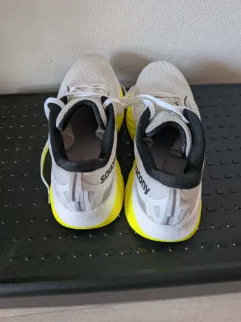 Gebrauchtes Saucony Triumph 22 bike — Bild 4 von 6