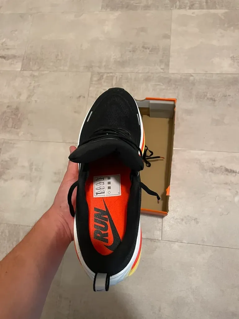 Used Nike Vomero Plus bike — image 2 of 10