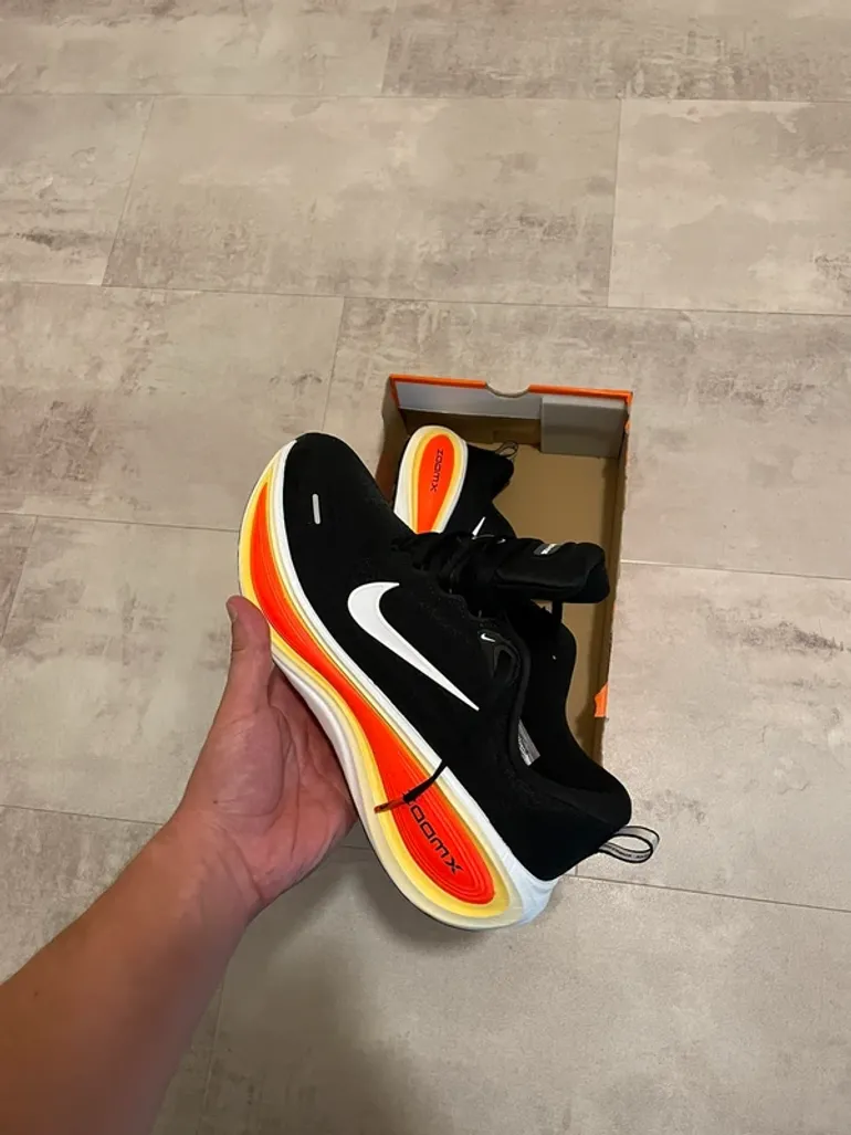 Used Nike Vomero Plus bike — image 6 of 10