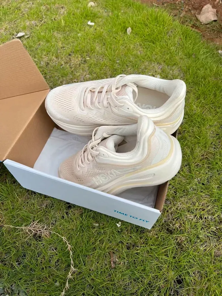 Hoka Bondi 9 bike d'occasion — image 4 sur 6