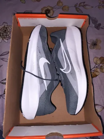 Used Nike Downshifter 13 Running Shoes