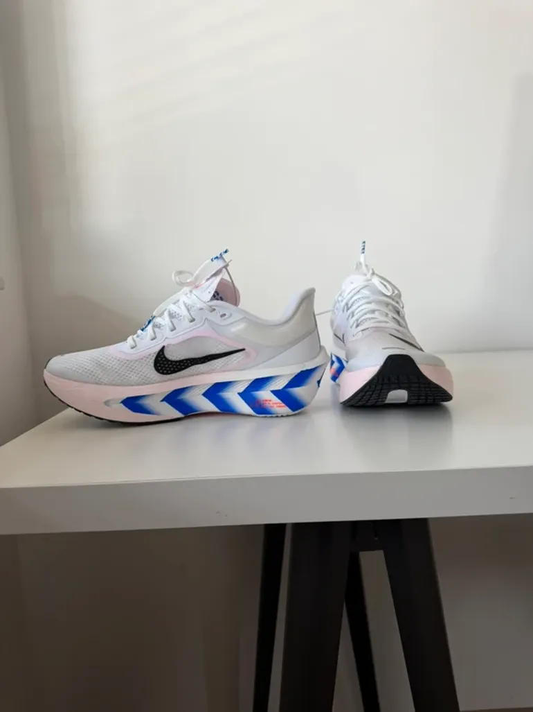 Used Nike Zoom Fly 6 bike — image 4 of 4