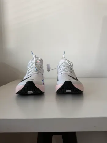 Used Nike Zoom Fly 6 bike — image 2 of 4
