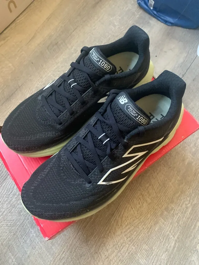 Used New Balance Running Shoes bike — image 2 of 6