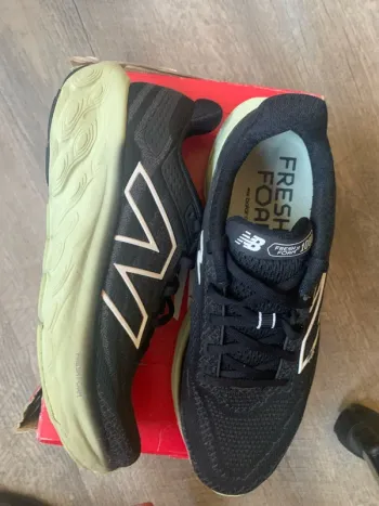 Used New Balance Running Shoes bike — image 6 of 6